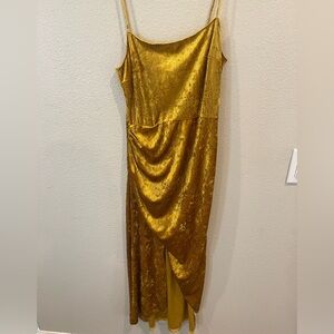 Womens SAYLOR gold crushed velvet spaghetti strap dress. Size Small
